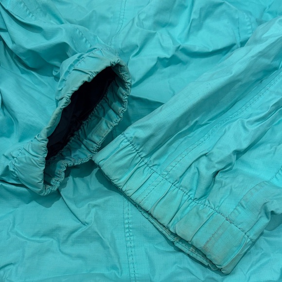 ☘️ The North Face Women's Teal Rain Jacket - Picture 11 of 11